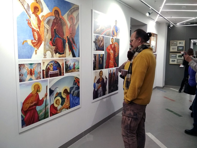 Выставка Сергея Меньшикова